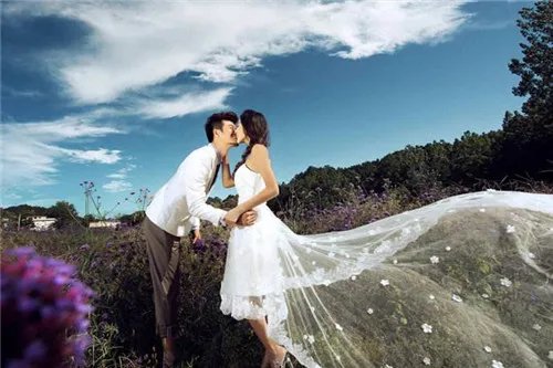 北京拍婚纱照前十名  北京拍婚纱照一般多少钱