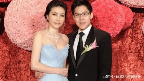 父亲霍震霆曝出霍启刚当年追求郭晶晶的缘由,究竟是因为什么呢