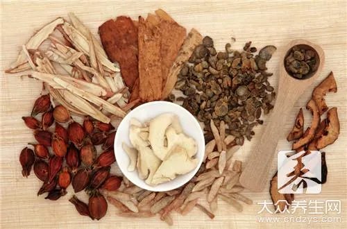 你知道龙涎香是什么东西吗？它是一种珍贵药材！