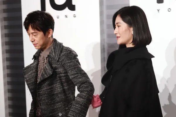 何炅和谢娜是什么感情？