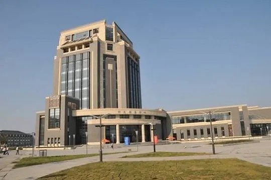 上海海洋大学图书馆的部门介绍