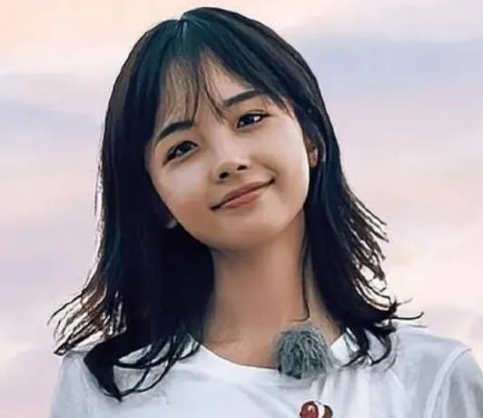 王冰冰再登央视舞台,她的专业能力还是一如既往的优秀吗?