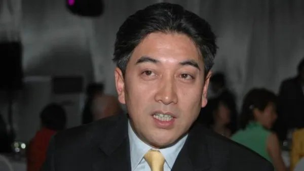 在妻子身患重病的时候水均益转身离开，迎娶了杨迪，他为什么这样做？