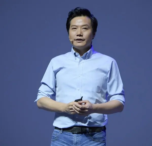 为什么说雷军卸任董事长是在为专心造车铺路
