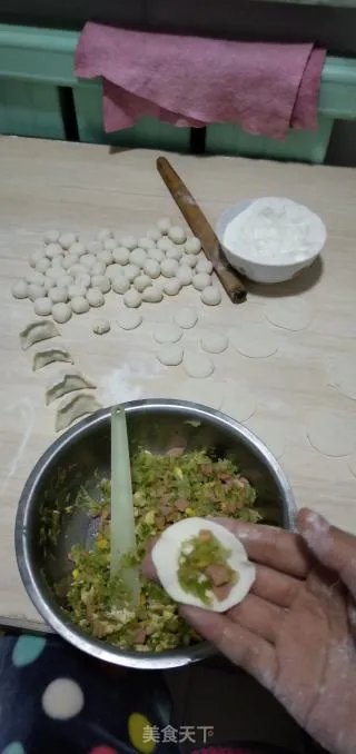西葫芦鸡蛋饺子
