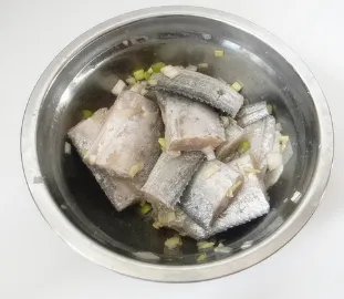 刀鱼的做法
