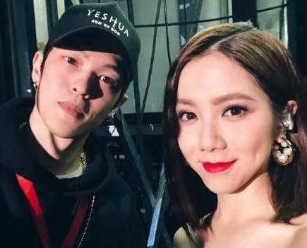 华晨宇邓紫棋在一起过吗