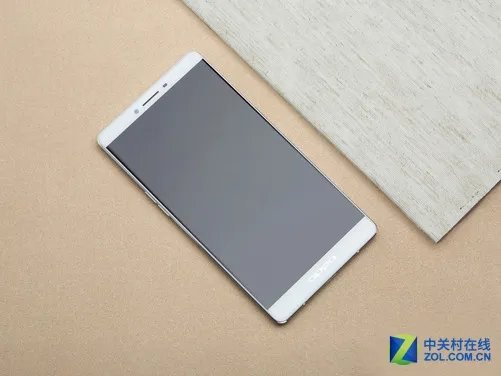 同门不同宗 各品牌同系列兄弟手机盘点