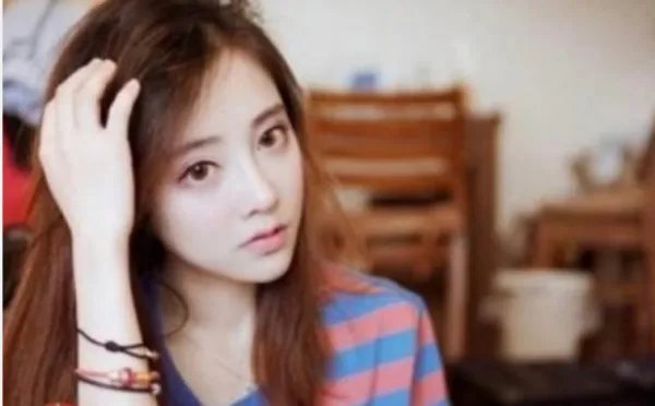 冯提莫为什么遭央视点名？