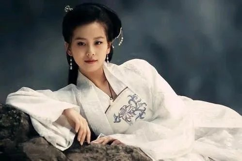 如何评价《怪侠一枝梅》中的燕三娘？