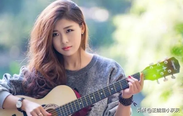 离别的秋天原版歌词？