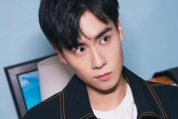 虞书欣胡一天同框，与胡一天组CP的女星都有哪些？