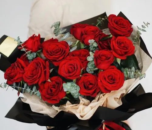 18朵玫瑰花代表什么意思 不同颜色的玫瑰花代表什么意思