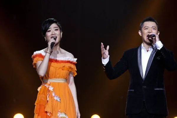 广场舞大妈为什么那么喜欢凤凰传奇？