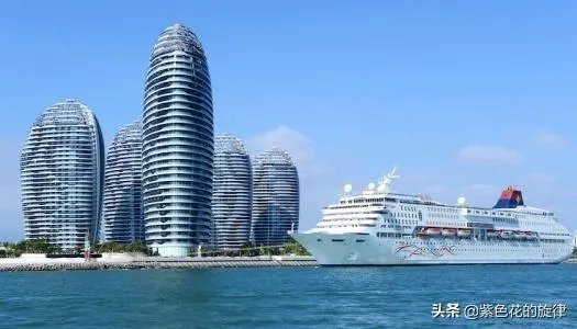 三亚哪里适合下海