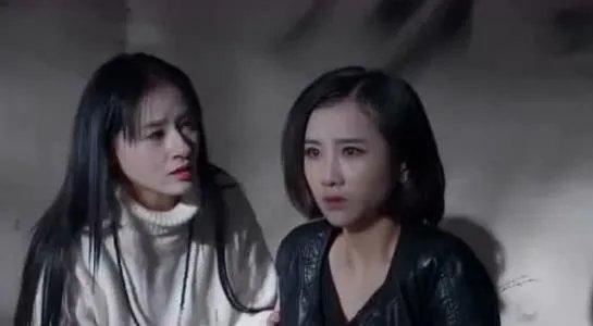 有谁知道 一个小女孩的阴阳眼故事 结局是什么意思 到底那个小女孩有没有阴阳眼
