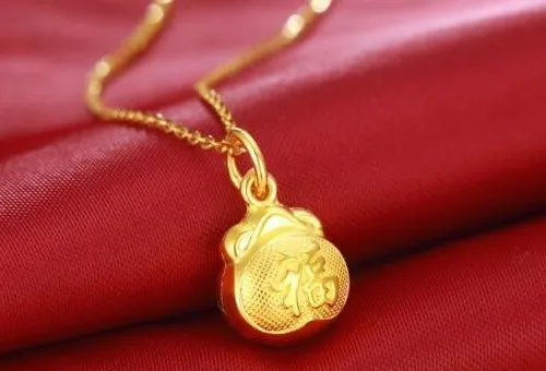 女士金项链多少钱 金项链款式及价目表