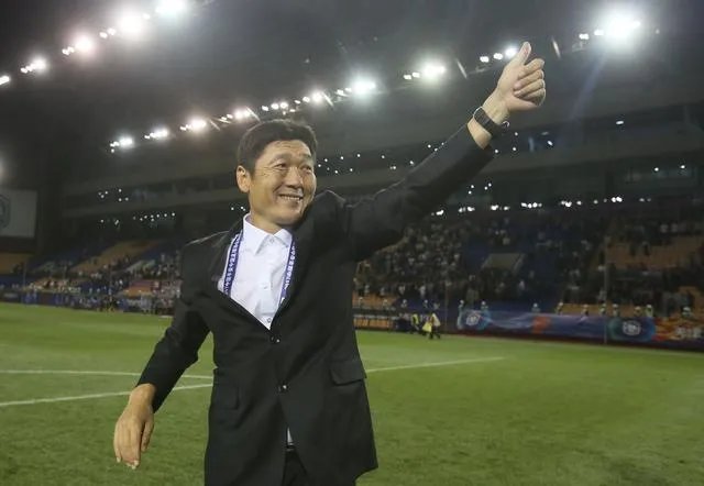 李林生凭借什么优势成为泰达队主教练？