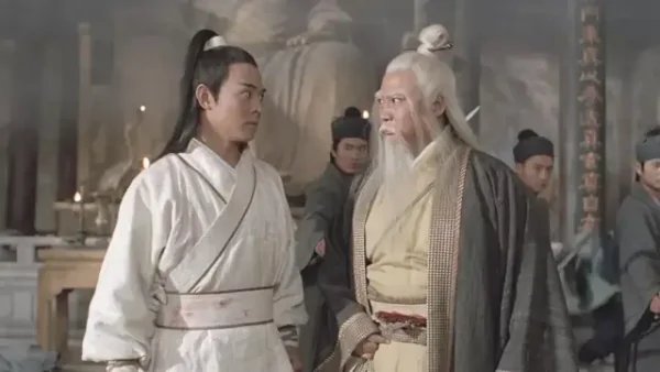 六大门派围攻光明顶的时候右使范遥为什么不出来护教?