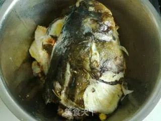 鱼头炖豆腐