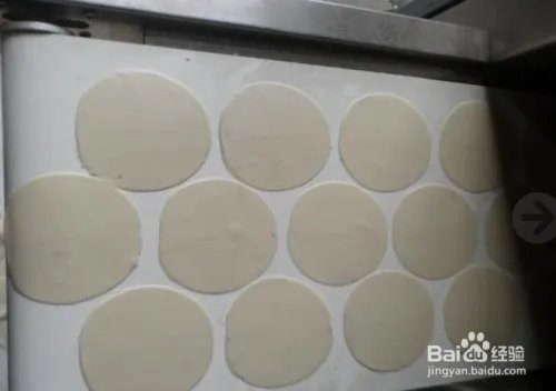饺子皮机器，饺子皮机好用吗？
