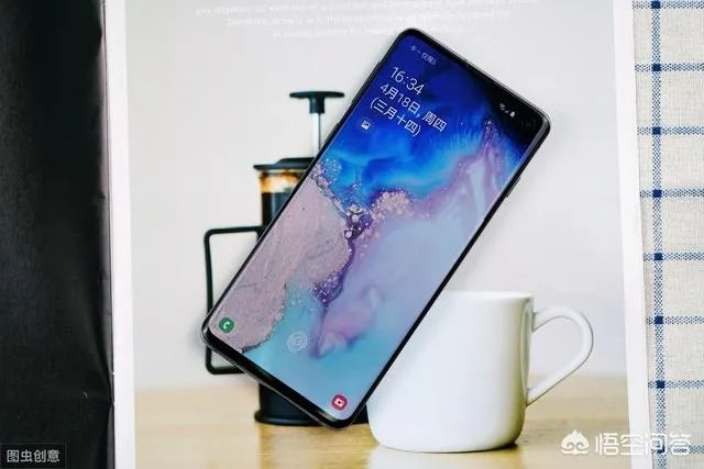 三星Galaxy S10的屏幕怎么样？