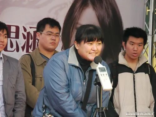 《云之遥》DOMO小组及代言人思涵与玩家同乐