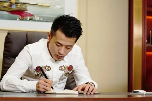 818辛巴为什么解散？