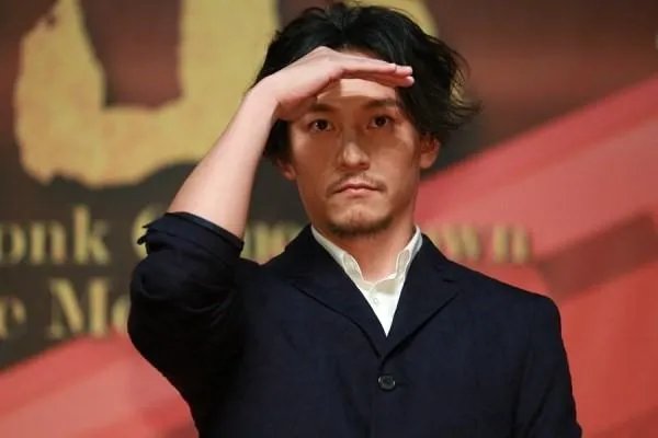 苦恋22年，张震的妻子是如何从粉丝熬成老婆的？