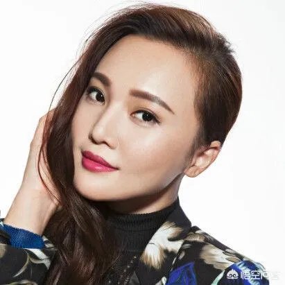 李佳璐火吗？