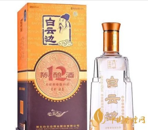 白酒黄马褂多少度?热度引领口感的迷人之处