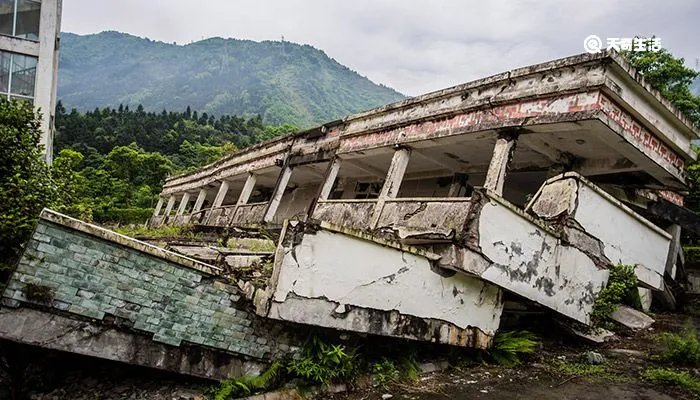 汶川地震时间