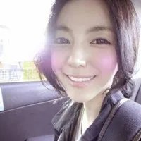 有没有人见过这个女生头像？有人认识她吗？