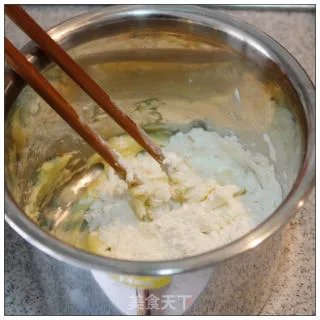 简单做出可爱的蛋糕卷-----维尼蛋糕卷