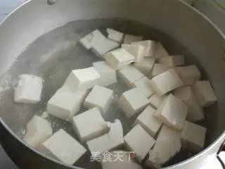 鱼头炖豆腐