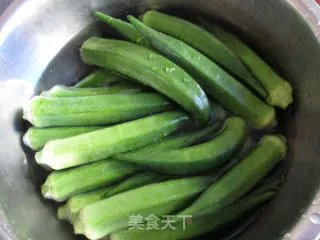 白灼秋葵