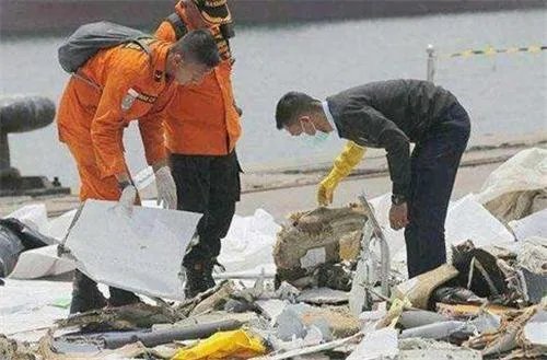 20年前只因副机长按错一个按钮造成的中国台湾空难,有多少人遇害?