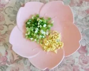 怎么做好吃，粉皮炒鸡蛋的家常做法