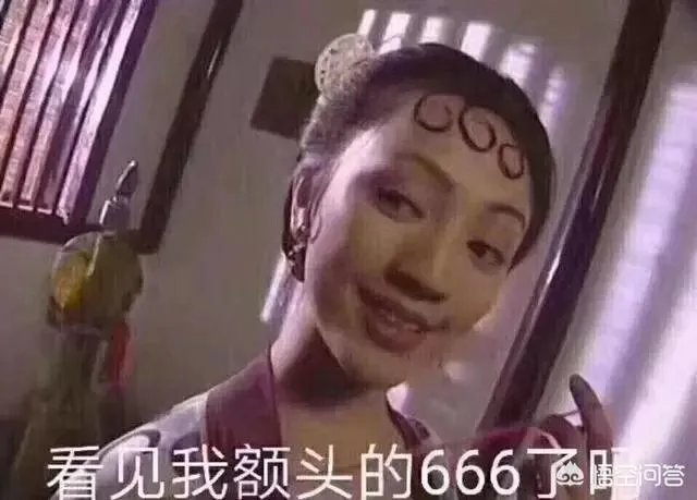飞机的黑匣子是什么颜色？