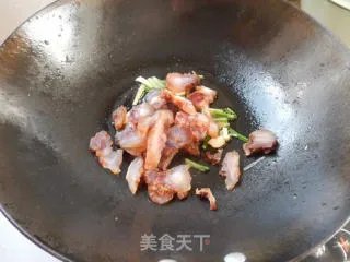 荷兰豆炒腊肉