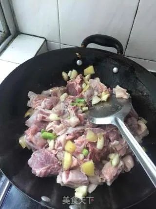 羊肉萝卜煲