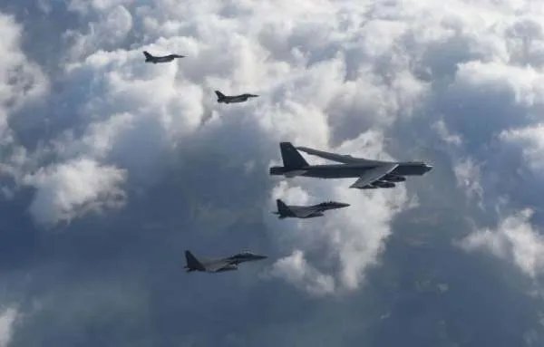 B-52轰炸机究竟有多大?