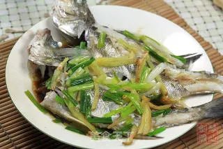 清蒸鲈鱼