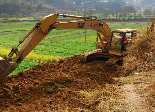 如何承包农村土地