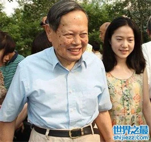 杨振宁和翁帆有孩子吗 两人恋爱经过曝光