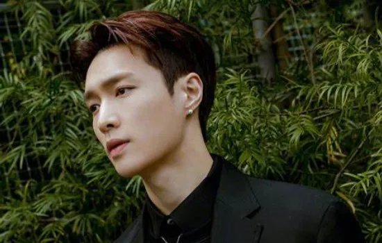 张艺兴被电子鞭炮吓到,你怎么看待电子鞭炮这种新创意?