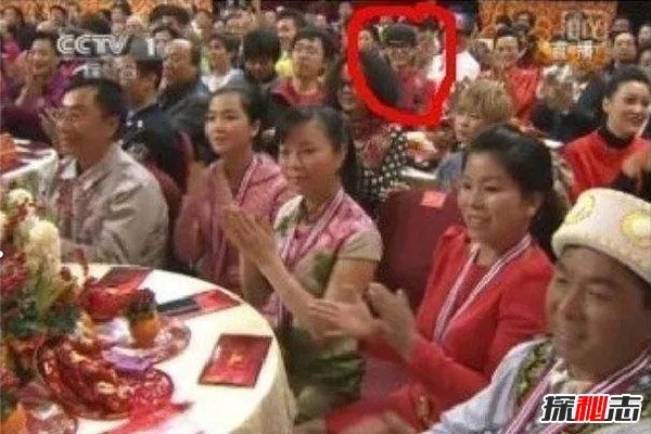 2017春晚灵异事件流血真相 2012春晚灵异事件鬼现身(谣言)