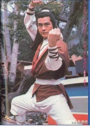 电视剧《倚天屠龙记》一共几个版本？哪个版本最经典？