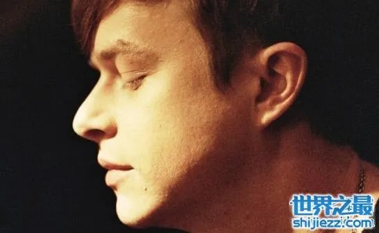 戴恩·德哈恩为什么叫戴涵涵，自带阴郁气质少年脸 
