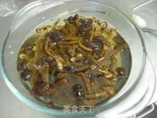 茶树菇排骨汤